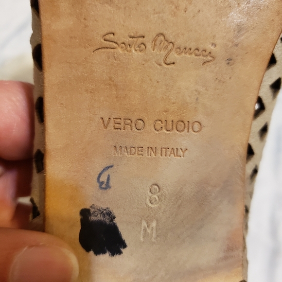 Sesto Meucci Lattice Perforated Flats Women's Size 8 Real Leather Gold - Picture 7 of 8